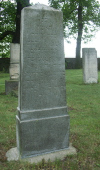 Grabstein Nummer 11 auf dem Friedhof Schwedt