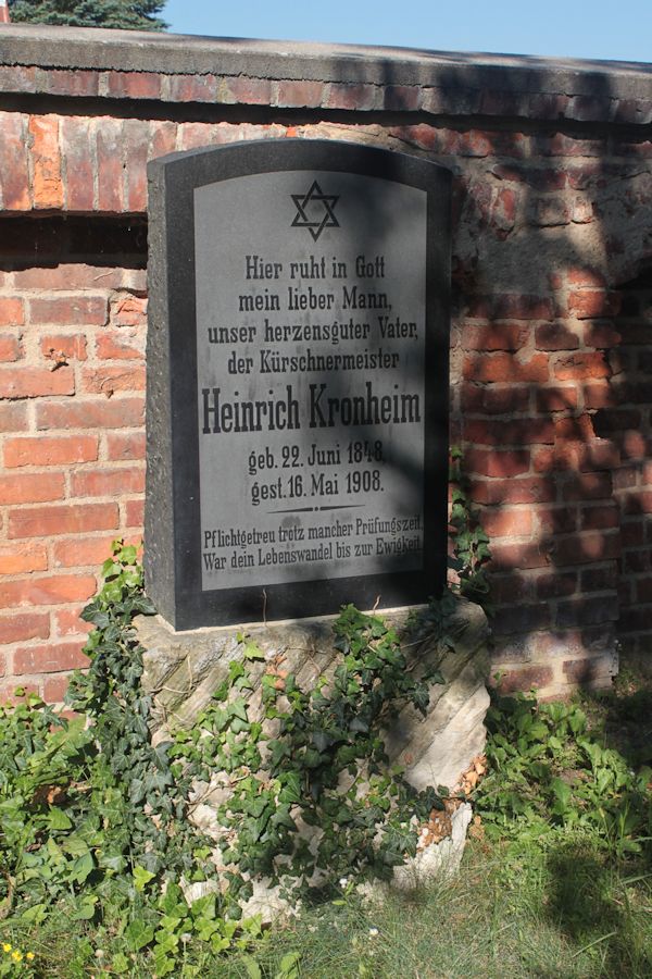 Grabstein Nummer 55 auf dem Friedhof Guben