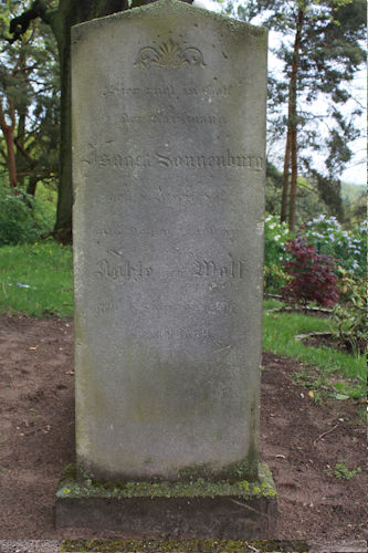 Grabstein Nummer 33 auf dem Friedhof Oderberg