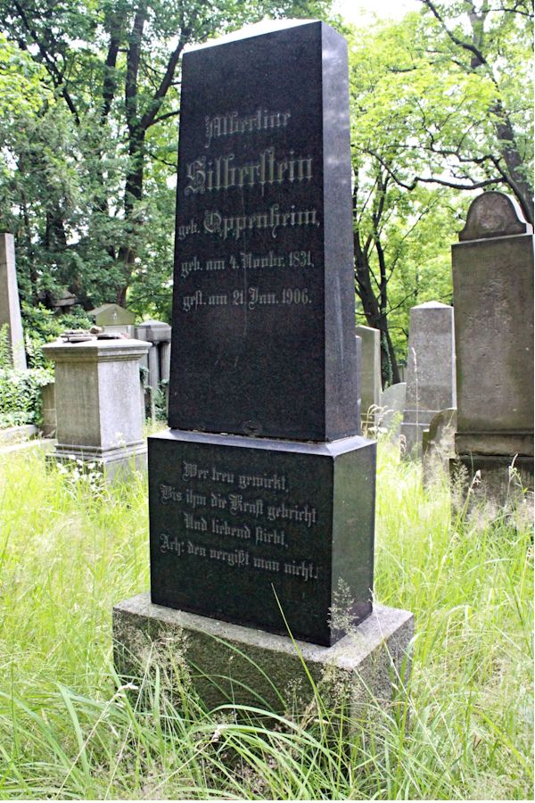 Grabstein Nummer 338 auf dem Friedhof Potsdam