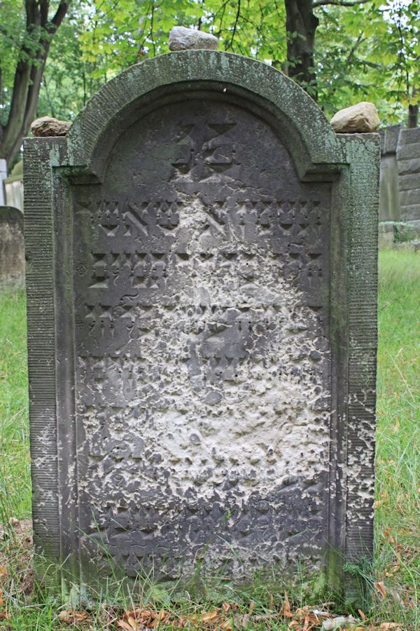 Grabstein Nummer 57 auf dem Friedhof Potsdam