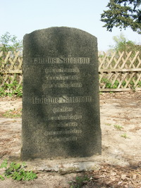 Grabstein Nummer 13 auf dem Friedhof Friesack