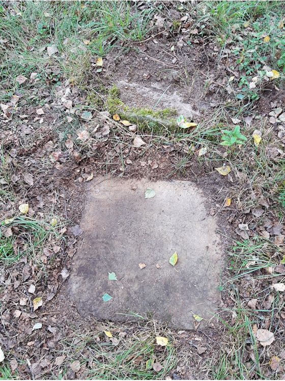 Grabstein Nummer 34 auf dem Friedhof Beeskow