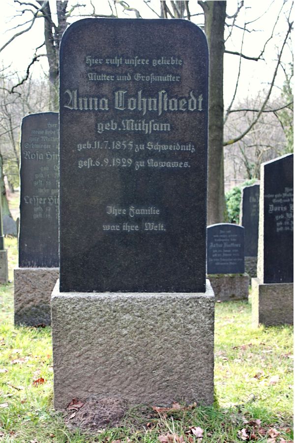 Grabstein Nummer 423 auf dem Friedhof Potsdam