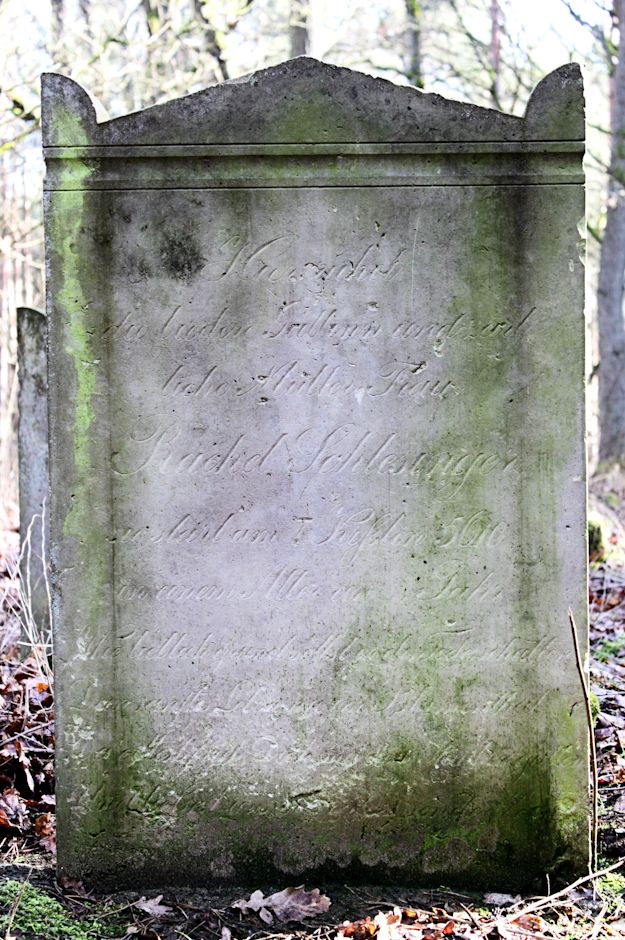 Grabstein Nummer 25 auf dem Friedhof Bledzew (Blesen)