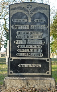 Grabstein Nummer 56 auf dem Friedhof Schwedt