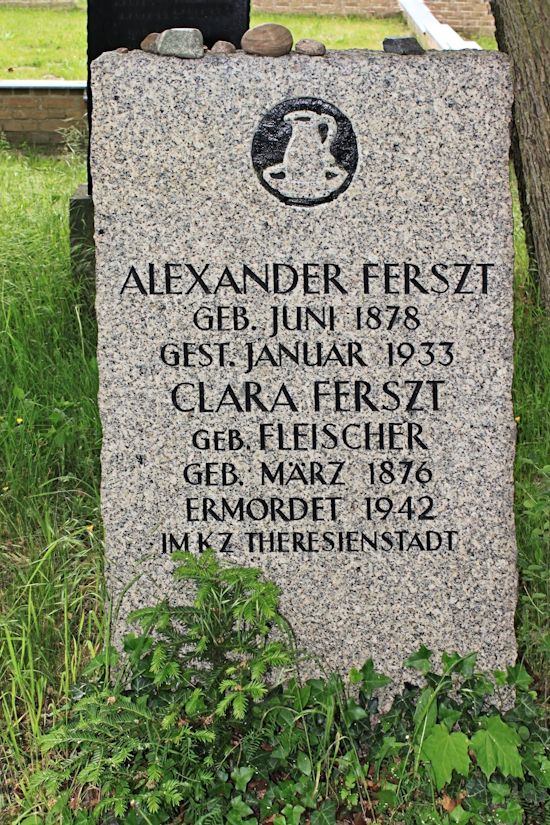 Grabstein Nummer 502 auf dem Friedhof Potsdam