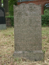 Grabstein Nummer 15 auf dem Friedhof Joachimsthal