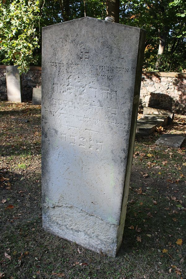 Grabstein Nummer 29 auf dem Friedhof Storkow