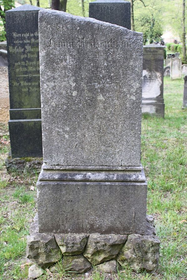Grabstein Nummer 275 auf dem Friedhof Potsdam