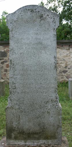 Grabstein Nummer 22 auf dem Friedhof Wriezen