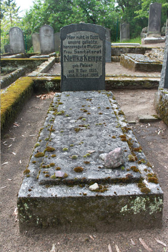 Grabstein Nummer 25 auf dem Friedhof Oderberg