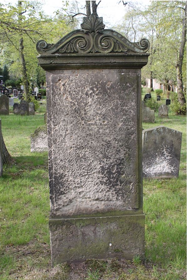 Grabstein Nummer 132 auf dem Friedhof Potsdam