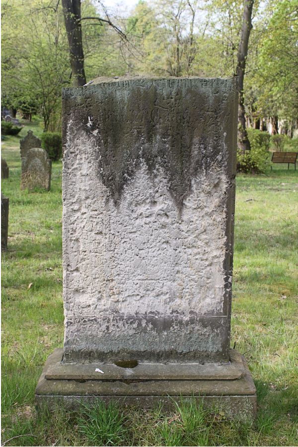 Grabstein Nummer 134 auf dem Friedhof Potsdam