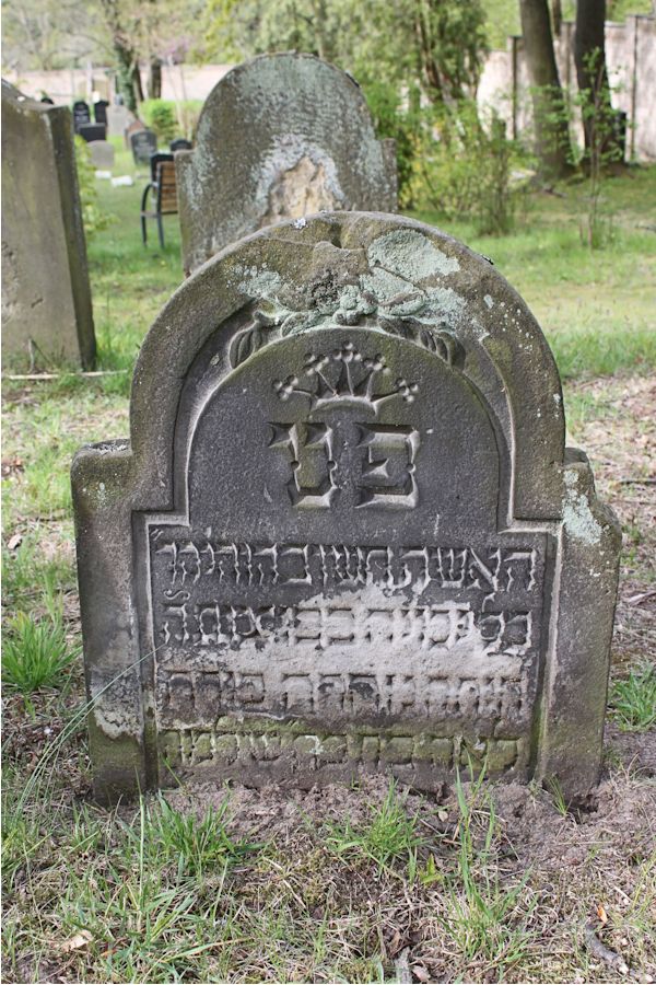 Grabstein Nummer 52 auf dem Friedhof Potsdam