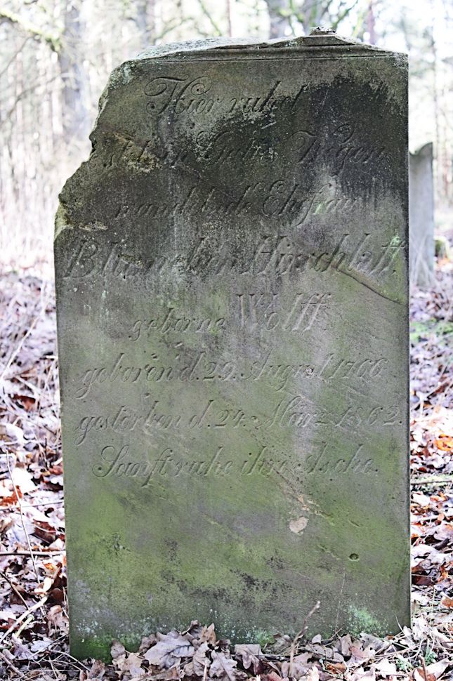 Grabstein Nummer 21 auf dem Friedhof Bledzew (Blesen)