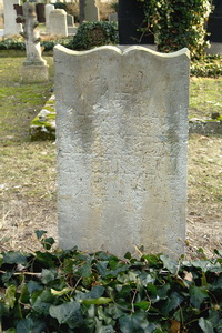 Grabstein Nummer 48 auf dem Friedhof Schwedt