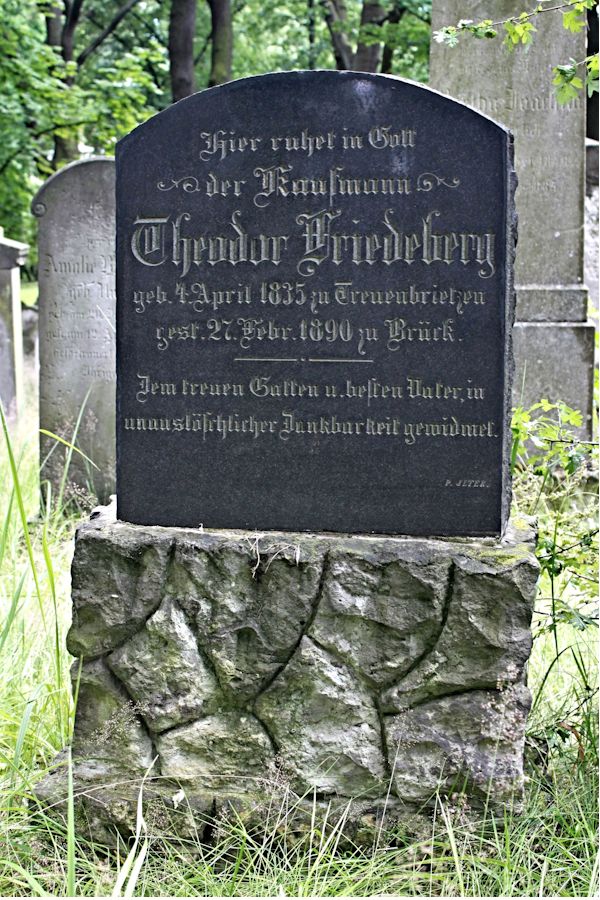 Grabstein Nummer 297 auf dem Friedhof Potsdam