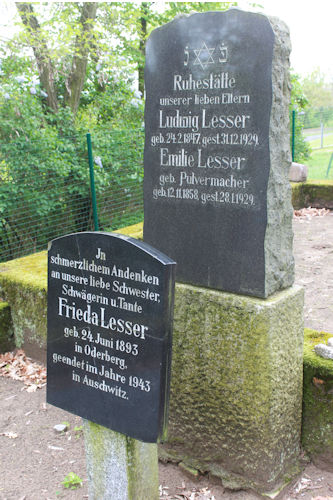 Grabstein Nummer 21 auf dem Friedhof Oderberg