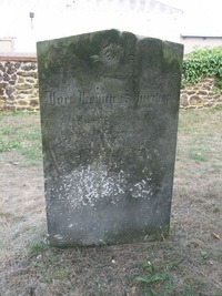 Grabstein Nummer 10 auf dem Friedhof Meinsdorf