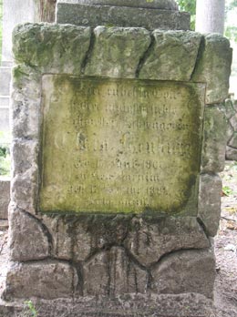 Grabstein Nummer 113 auf dem Friedhof Wriezen