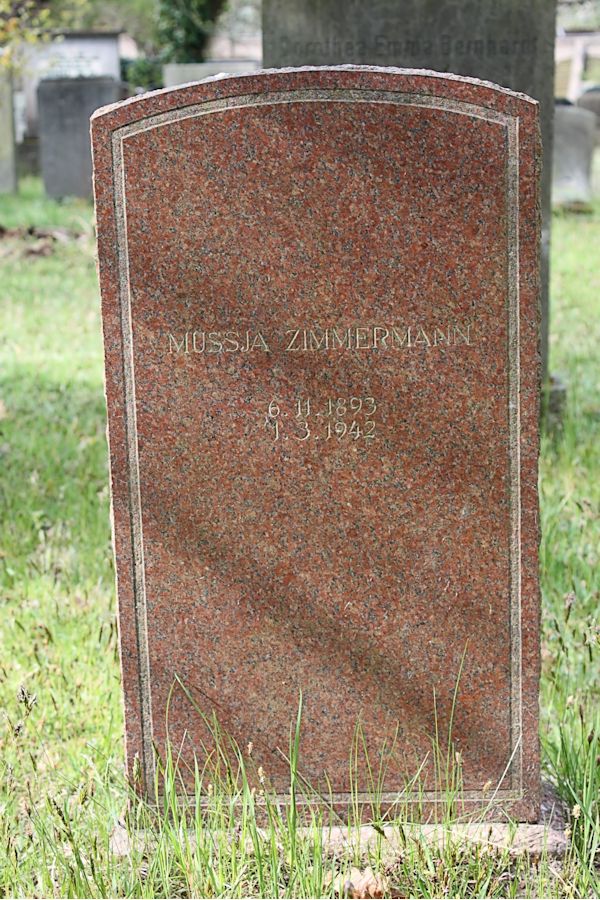 Grabstein Nummer 524 auf dem Friedhof Potsdam