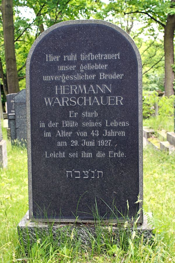 Grabstein Nummer 432 auf dem Friedhof Potsdam