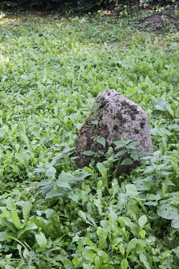 Grabstein Nummer 2 auf dem Friedhof Moryń (Mohrin)