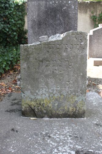 Grabstein Nummer 35 auf dem Friedhof Fürstenwalde