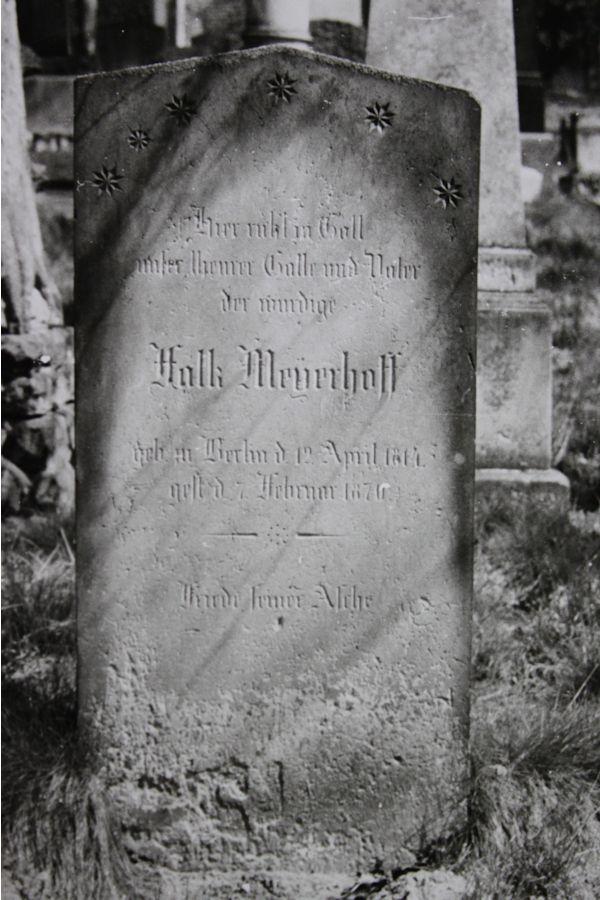 Grabstein Nummer 213 auf dem Friedhof Potsdam