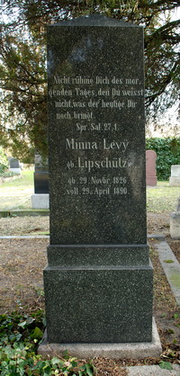 Grabstein Nummer 106 auf dem Friedhof Schwedt