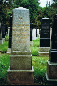 Grabstein Nummer 102 auf dem Friedhof Prenzlau