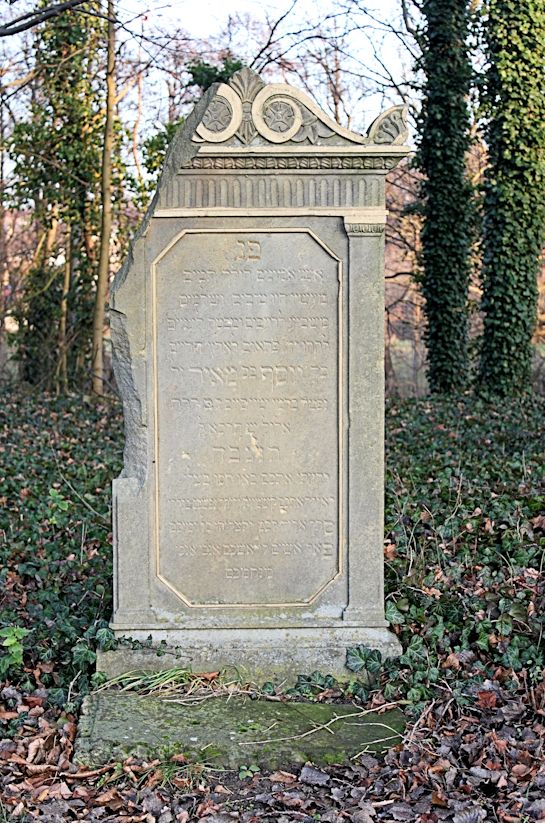 Grabstein Nummer 2 auf dem Friedhof Pszczew (Betsche)