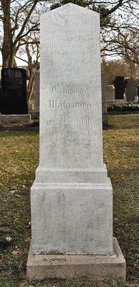 Grabstein Nummer 45 auf dem Friedhof Schwedt