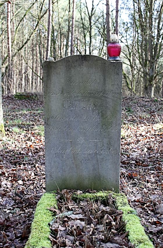 Grabstein Nummer 31 auf dem Friedhof Bledzew (Blesen)