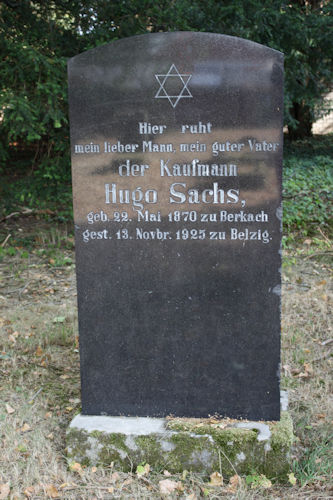 Grabstein Nummer 55 auf dem Friedhof Beelitz