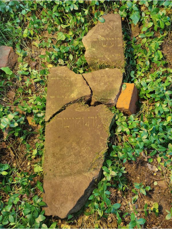Grabstein Nummer 32 auf dem Friedhof Boleszkowice (Fürstenfelde)