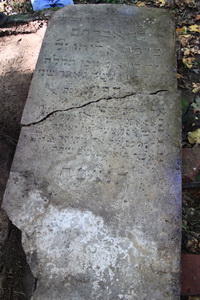 Grabstein Nummer 29 auf dem Friedhof Lindow