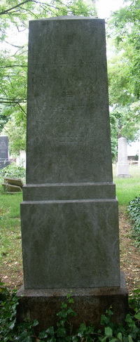 Grabstein Nummer 58 auf dem Friedhof Schwedt