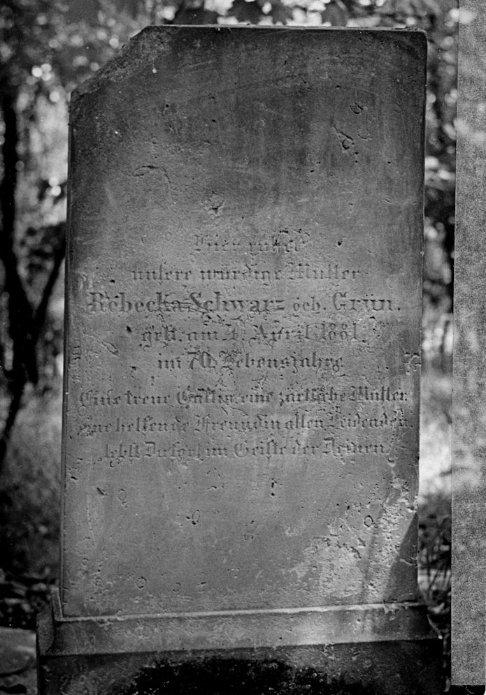 Grabstein Nummer 15 auf dem Friedhof Świętojańsko (St. Johannes)