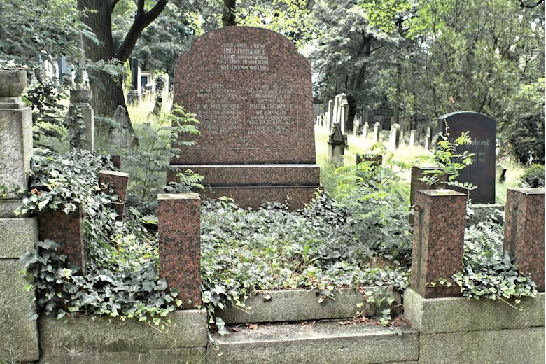Grabstein Nummer 471 auf dem Friedhof Potsdam