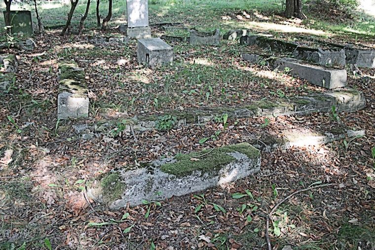 Grabstein Nummer 13 auf dem Friedhof Witnica (Vietz)