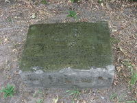Grabstein Nummer 14 auf dem Friedhof Neuruppin
