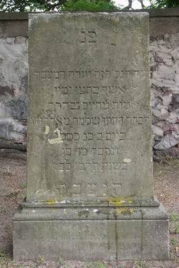 Grabstein Nummer 123 auf dem Friedhof Wriezen