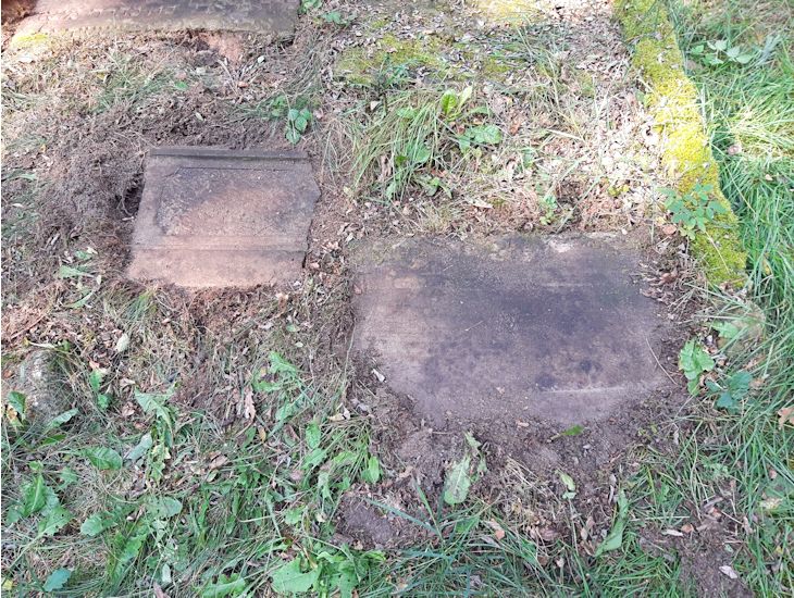 Grabstein Nummer 28 auf dem Friedhof Beeskow