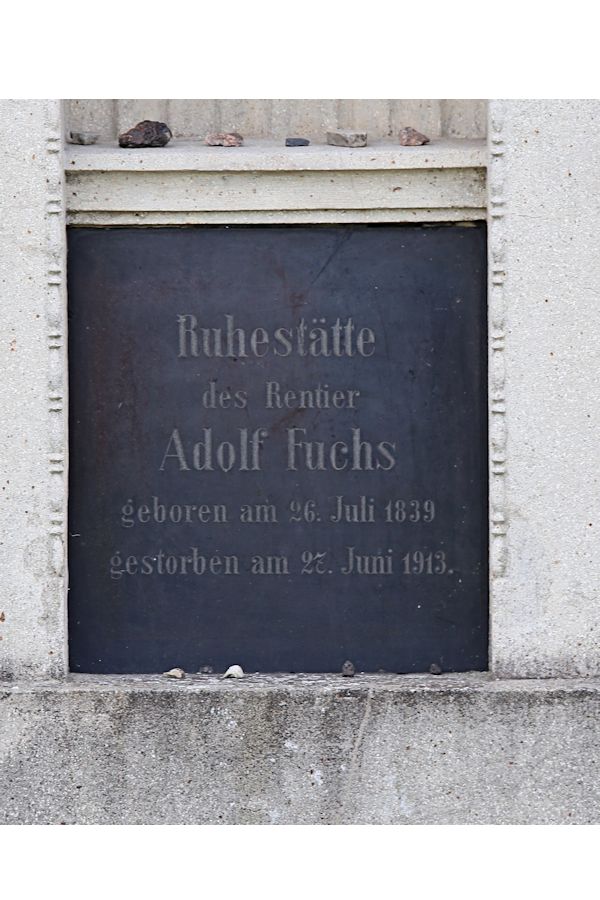 Grabstein Nummer 24 auf dem Friedhof Brandenburg