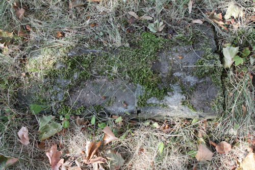 Grabstein Nummer 32 auf dem Friedhof Beelitz