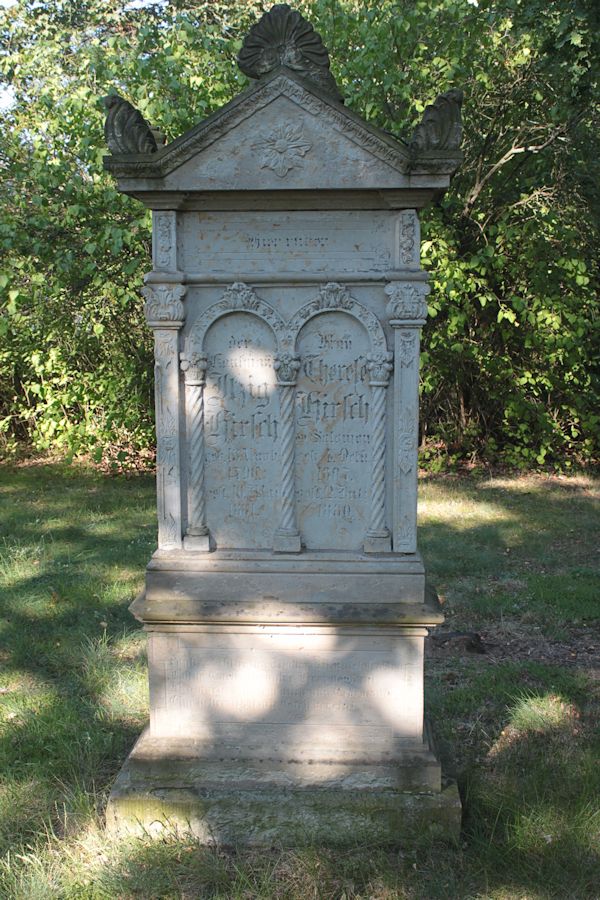 Grabstein Nummer 37 auf dem Friedhof Guben