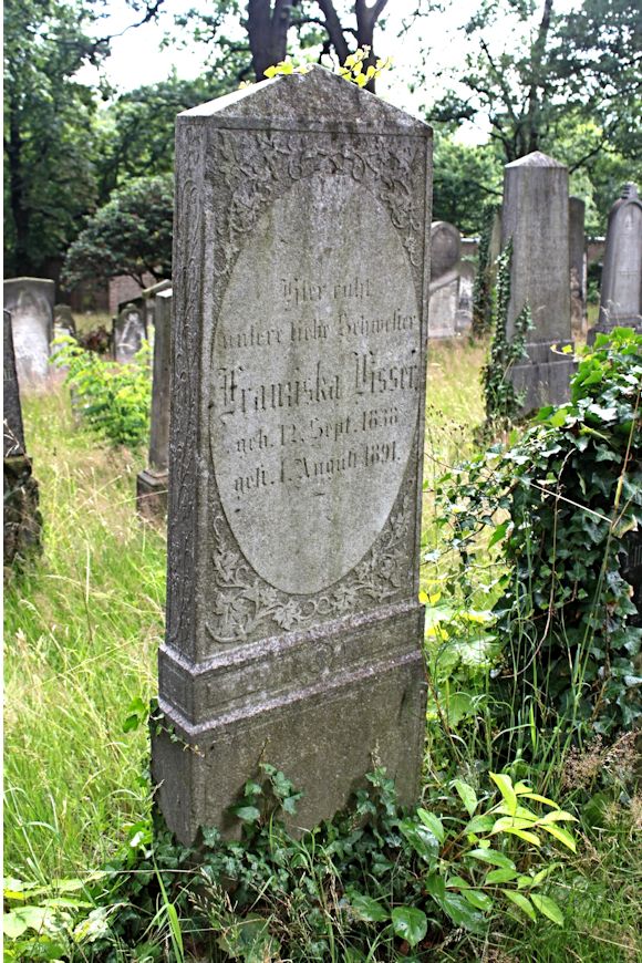 Grabstein Nummer 304 auf dem Friedhof Potsdam