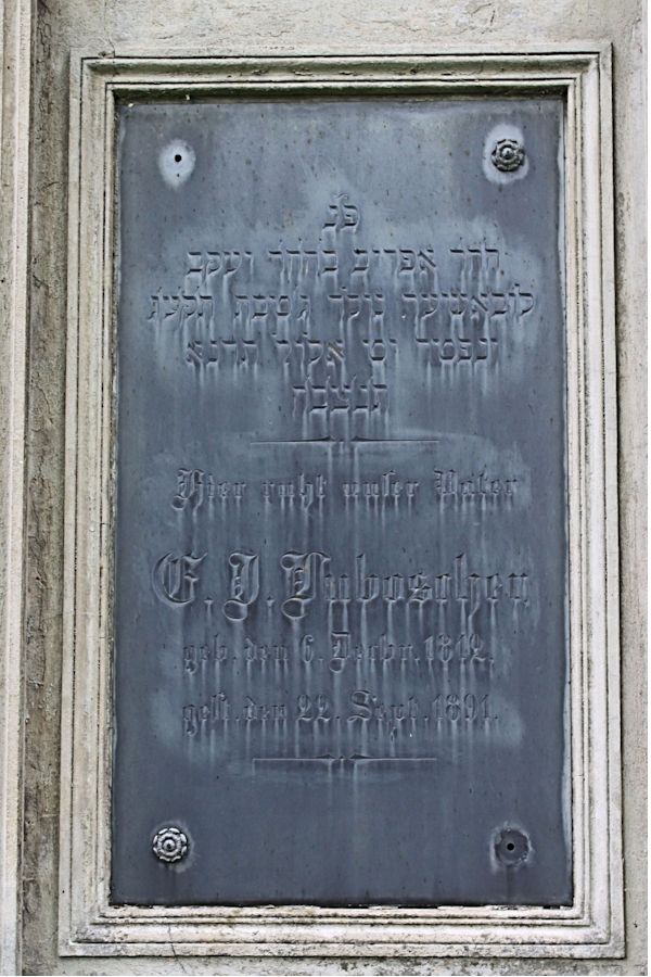 Grabstein Nummer 4522 auf dem Friedhof Potsdam